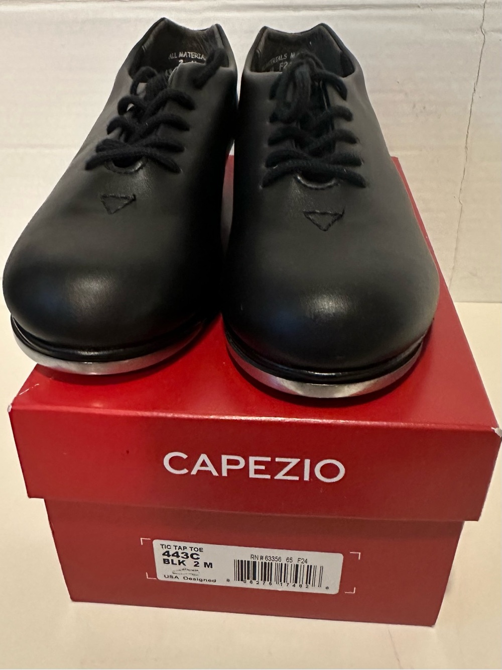 BRAND NEW CAPEZIO CADENCE TAP LEATHER SHOES SIZE 2M BLACK LACE UP DANCE